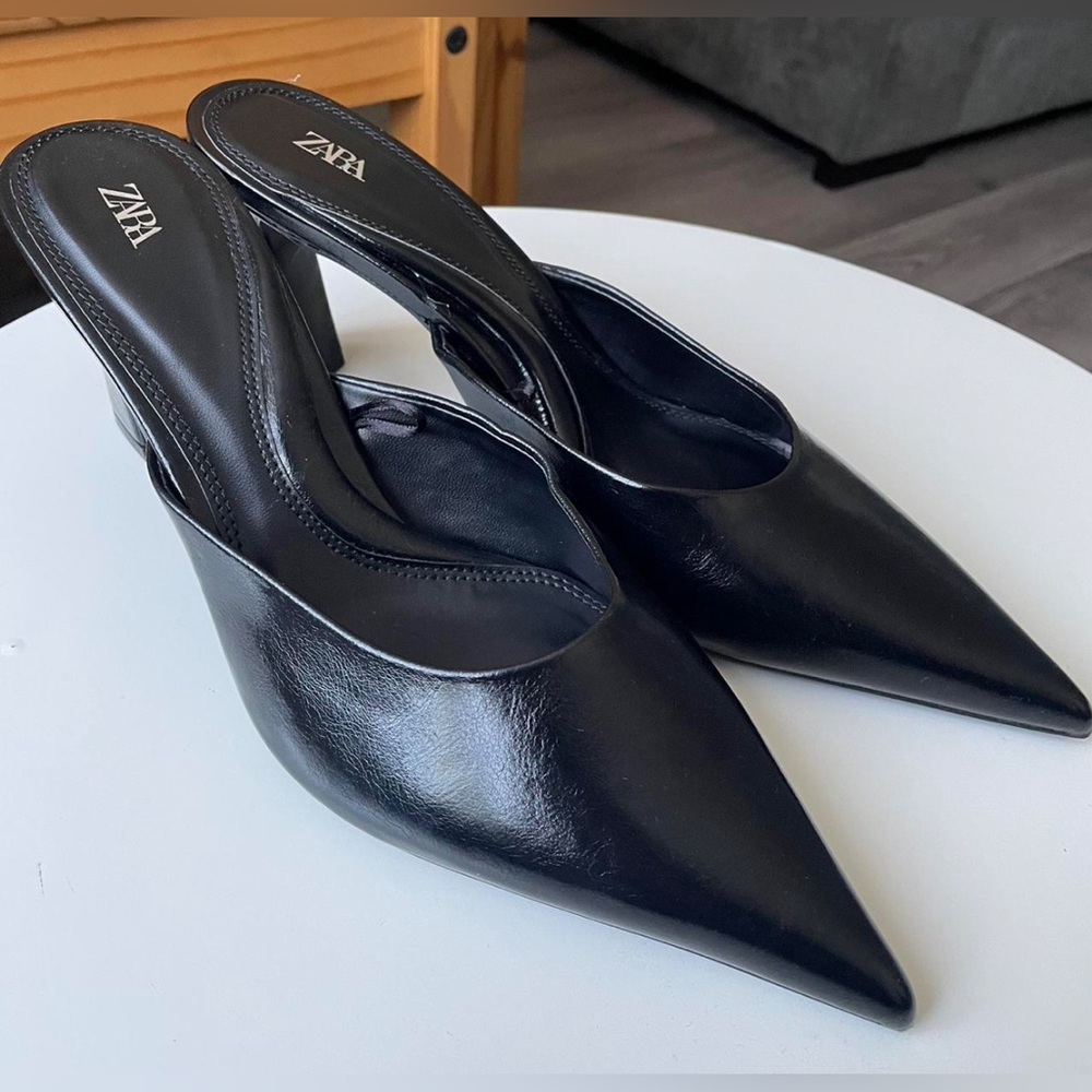 Zara Black Mules with block heels NWT size 40/10